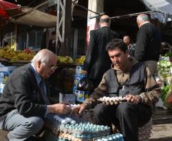 دمشق.. راتب الموظف يجلب 4 علب سمنة زنة 4 كغ