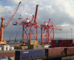 الأزمة المعيشية في مكان وإجازات الاستيراد في طرطوس