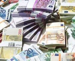 تراجع الإنتاج الصناعي لمنطقة اليورو ونموه في الاتحاد الأوروبي