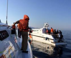 خفر السواحل اليوناني: موت ثلاثة أطفال وامرأة من المهاجرين غرقاً في بحر ايجه