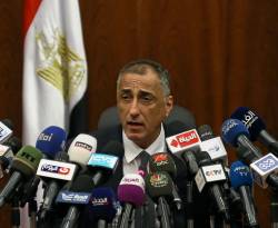 استقالة محافظ البنك المركزي المصري وسط أزمة اقتصادية