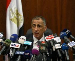 استقالة محافظ البنك المركزي المصري وسط أزمة اقتصادية