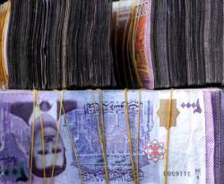 تحسن محدود لليرة