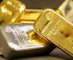 الذهب يتراجع بعد أنباء الاتفاق بشأن ديون اليونان