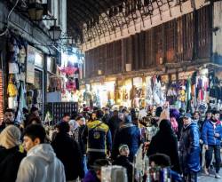 مخاوف من التضخم في حال زيادة الرواتب 400 بالمئة