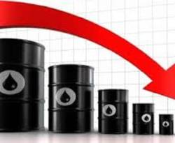 برنت ينزل صوب 61 دولارا بفعل توقعات الامدادات