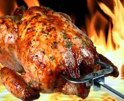 السوريون يذبحون الفروج.. واللبنانيون يأكلون