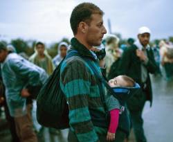 بينهم سوريون.. تركيا تعتقل 1300 مهاجر قبل توجههم إلى اليونان