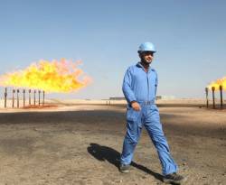 وزارة النفط العراقية تحذر الشركات من توقيع العقود مع كردستان العراق