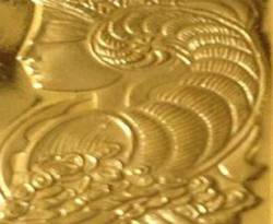 الذهب يتراجع في دمشق بأكثر من ضعفي نسبة تراجعه عالمياً