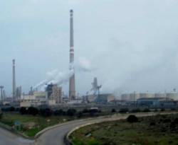 إقراراً منها بالعجز في تأمين المحروقات: حكومة النظام تعرض مصفاتي حمص وبانياس للاستثمار