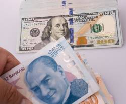 الليرة التركية تلامس مستوى منخفضاً جديداً أمام الدولار