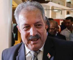 حكومة النظام تبحث في تحويل النفايات إلى قطاع اقتصادي