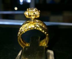 الذهب في السوق أرخص من التسعيرة الرسمية