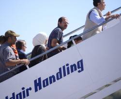 الفاتيكان: البابا اصطحب لاجئين سوريين قصفت منازلهم إلى إيطاليا