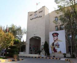 الأردن يسمح لعائلات المستثمرين السوريين بدخول أراضيه دون موافقة مسبقة