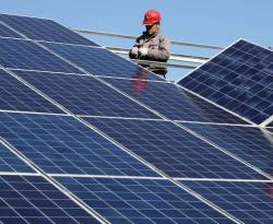 رجل أعمال بارز يكذّب إدعاء النظام دعم مشاريع توليد الكهرباء عبر الطاقة المتجددة