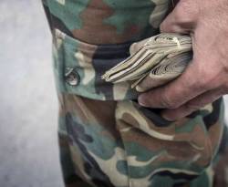 شبح الإفلاس يلاحق حكومة النظام ..و30 ألفاً يرفضون دفع الضرائب