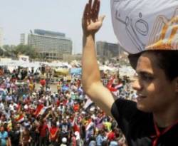 استطلاع: 62% من المصريين يرون أحوالهم المعيشية أسوأ من السنة الماضية