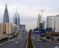 في إطار إجراءات تقشف.. السعودية توقف التعاقد على تنفيذ مشاريع بقيمة 267 مليار دولار