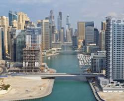 غلاء المساكن في دبي يدفع الوافدين متوسطي الدخل للضواحي