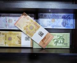كيف أغلق سعر صرف الليرة مقابل الدولار، مساء الأحد؟