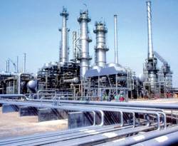 حقائق- منتجو النفط المدعوون للمشاركة في اجتماع في الدوحة