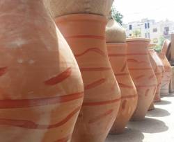 باتت تستخدم لتبريد مياه الشرب.. أسعار الأواني الفخارية في إدلب