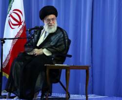 خامنئي يتعهد بالتعاون مع فنزويلا بمواجهة 