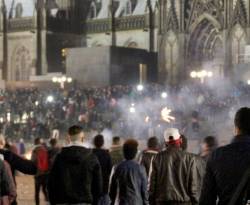 ألمانيا.. تعليق مهام قائد شرطة كولونيا بعد الاعتداءات وطرح تشديد إجراءات الترحيل