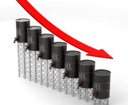 تراجع النفط مع صعود الدولار بفعل بيانات الوظائف ومخاوف رفع الفائدة