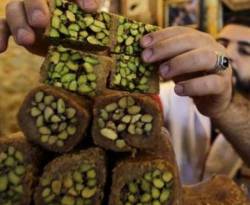 عيد السوريين.. بلا حلويات