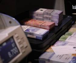 كيف أغلق سعر صرف الليرة مقابل الدولار، مساء الأحد؟