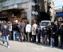 أزمة خبز مرتقبة.. النظام يرفع سعر المازوت المُباع للأفران بنسبة 200%