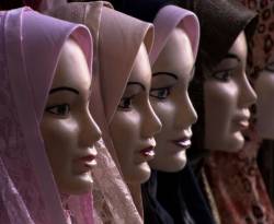 شركة خدمات أرضية أمريكية تواجه محاكمة بسبب الحجاب