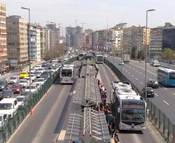 بلدية إسطنبول تمدد خدمة النقل المجاني عبر وسائل نقلها