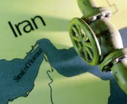 توقعات باستمرار ارتفاع النفط مع تزايد المخاطر في مضيق هرمز