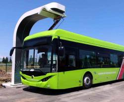 مستثمر الباصات الكهربائية يلمح إلى عرقلة مشروعه