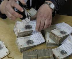 مغامرة اقتصادية جديدة..على ذمة الإعلام الموالي زيادة رواتب 50%