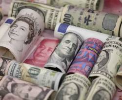 عالمياً: الدولار يهبط أمام معظم العملات، واليورو قرب أعلى مستوى في 3 سنوات