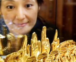 عالمياً: الذهب يقفز لأعلى مستوى في 15 شهرا ويقترب من 1300 دولار للأوقية