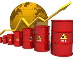 النفط فوق 60 دولارا للبرميل للمرة الأولى في 2015 لكن وفرة المعروض مستمرة