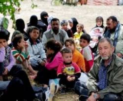 على الحدود التركية سوريون أنهكتهم حرب لا تنتهي