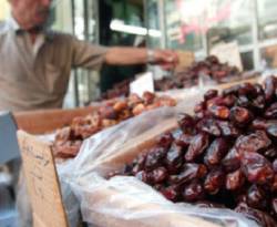 أسعار التمور وبعض المواد الغذائية في باب السريجة بدمشق