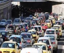 عشرات ملايين الدولارات: غنيمة الأسد من سيارات السوريين في الخارج