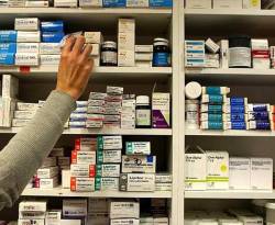 على حساب الصيدلي.. حكومة النظام تخفض سعر الأدوية بنسبة 5%