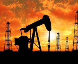 النفط يواصل هبوطه عن 30 دولارا بسبب تخمة المعروض وبيانات صينية ضعيفة