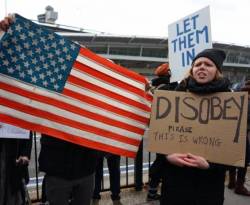 بصورة تخالف قرار ترامب.. قاضية فدرالية تمنع ترحيل المسافرين الموقوفين في المطارات