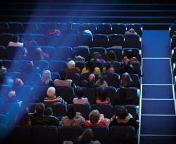 الصندوق السيادي السعودي يوقع اتفاقية مع أكبر مشغل لدور سينما بالعالم