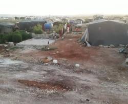 350 عائلة ستواجه الترحيل من مخيم (الزهراء) شمالي إدلب